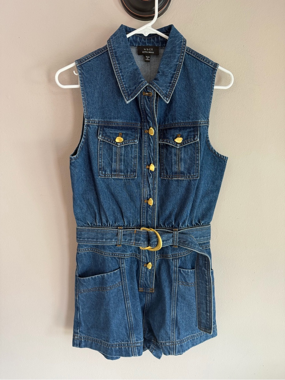 Vici Womens Blue Denim Sleeveless Belted Romper Gold Hardware XS
